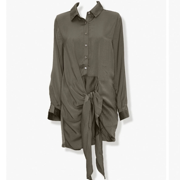 Tie front shirt dress Raspberry(pink] button down satin. Size Small - Picture 4 of 4